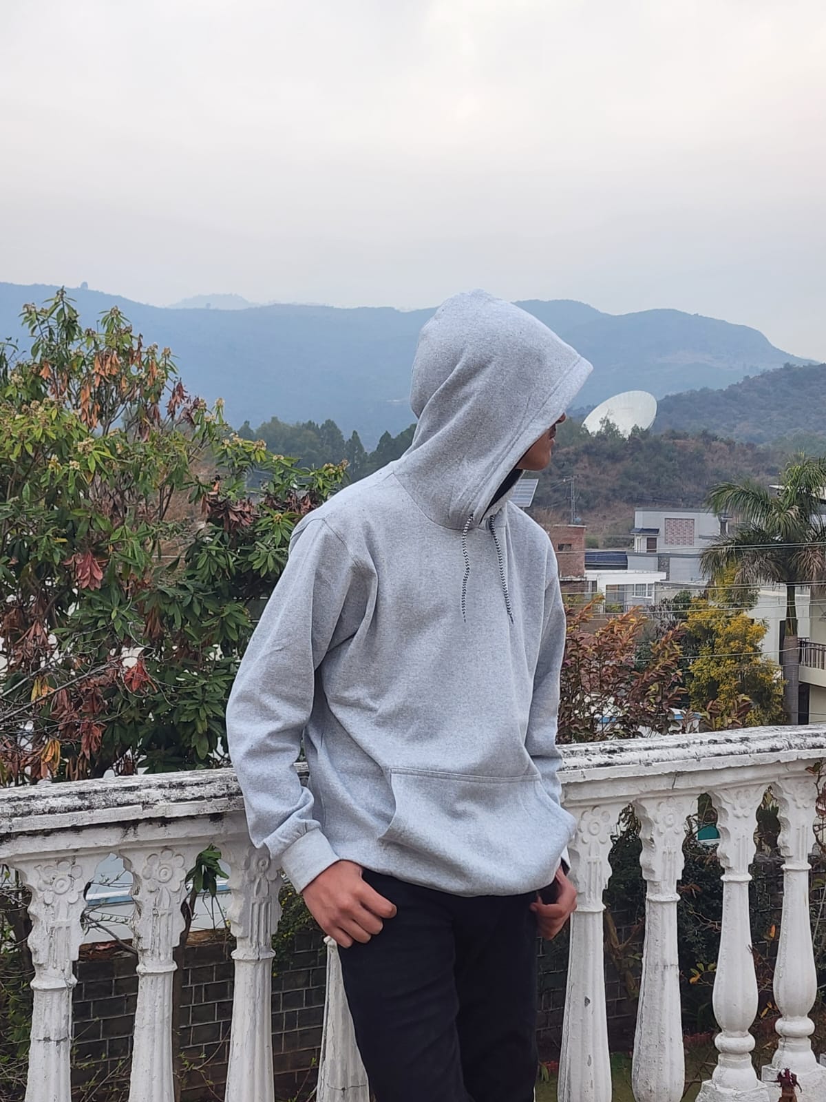 𝐈𝐕𝐎𝐑𝐘 𝐅𝐋𝐎𝐖 𝐎𝐕𝐄𝐑𝐒𝐈𝐙𝐄 𝐅𝐋𝐄𝐄𝐂𝐄 𝐇𝐎𝐎𝐃𝐈𝐄